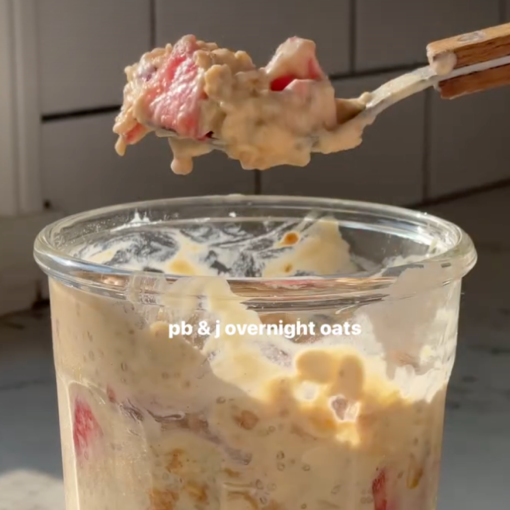 PB&J Overnight Oats